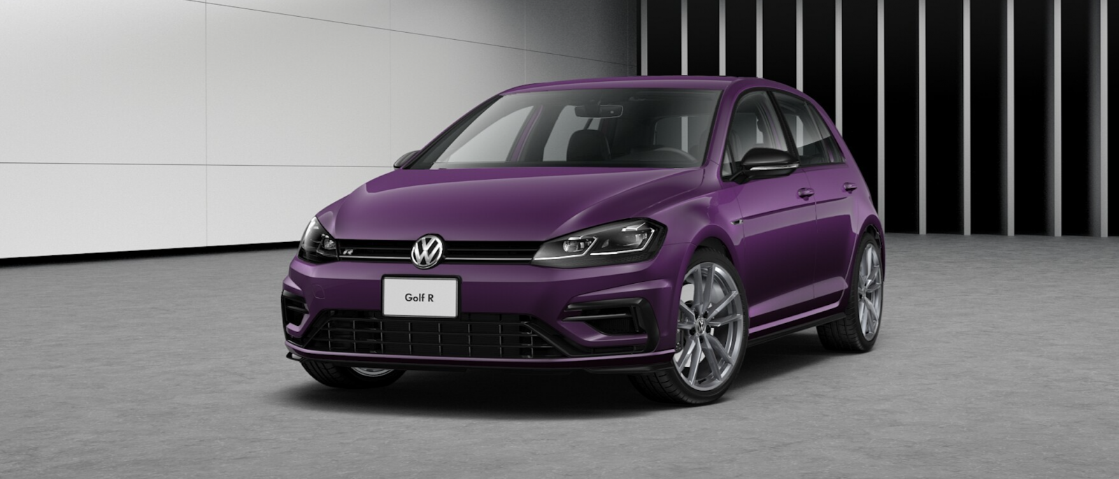 Golf R in Violet Touch Pearl.